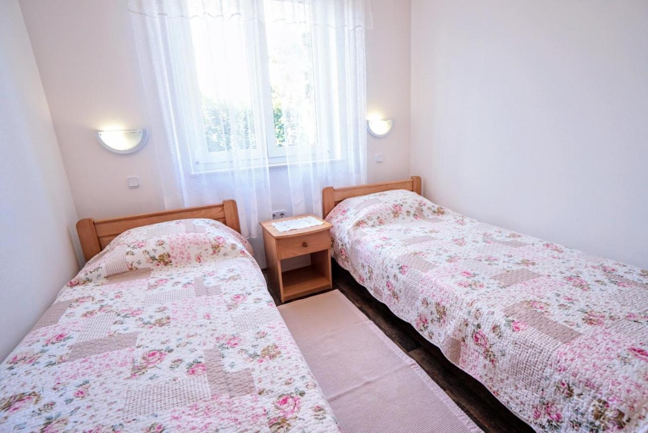 Apartment Vlado Zambratija  Buitenkant foto