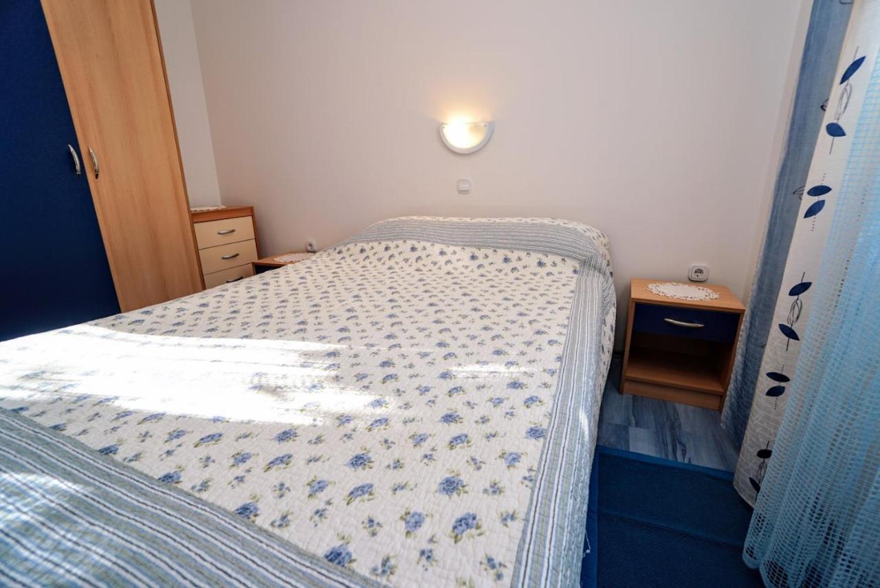 Apartment Vlado Zambratija  Buitenkant foto